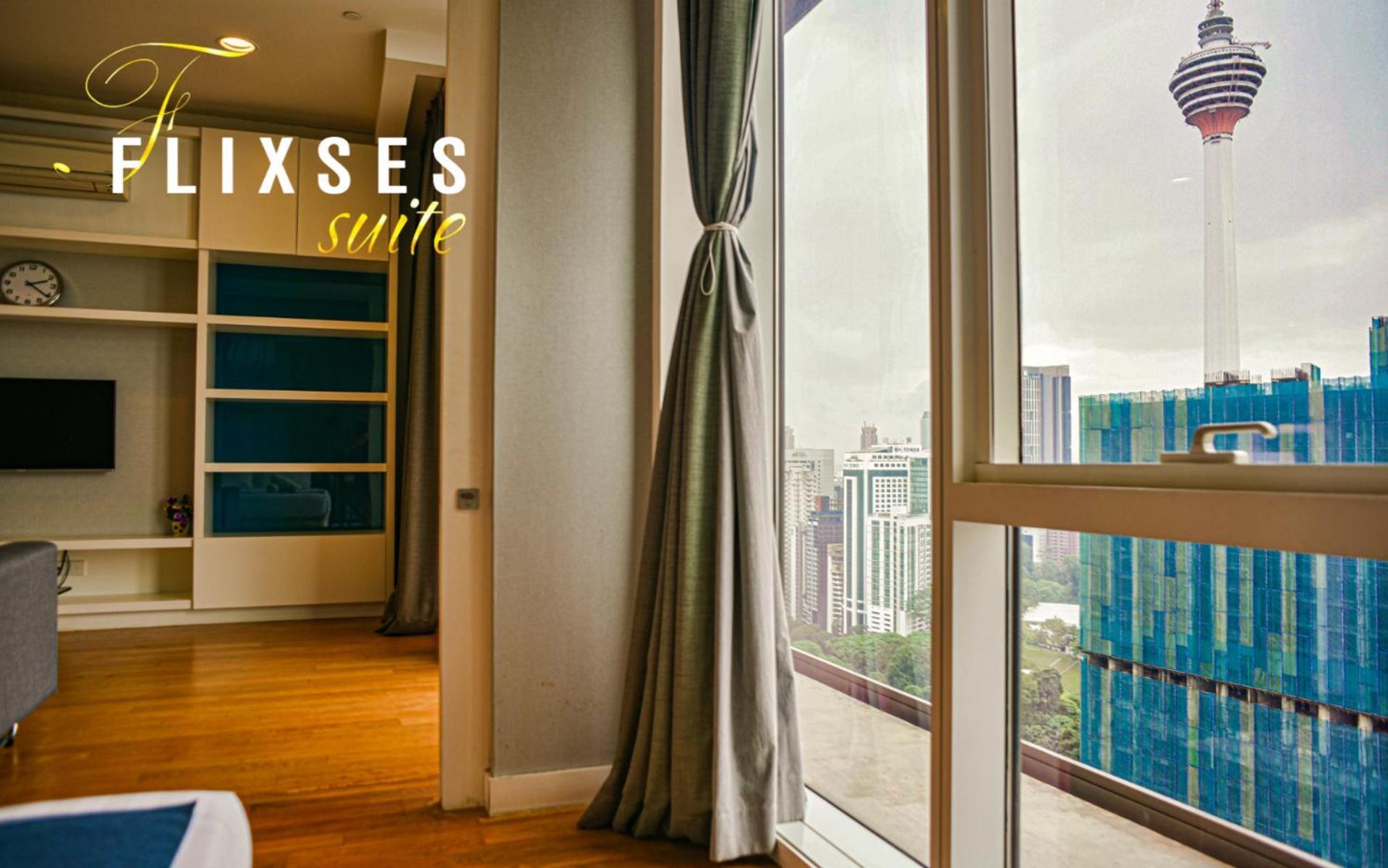 Deluxe Family Suite